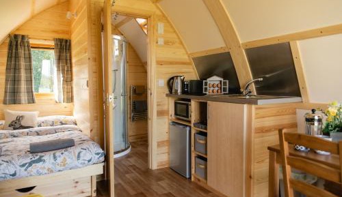 Standard Cabin with Hot Tub
