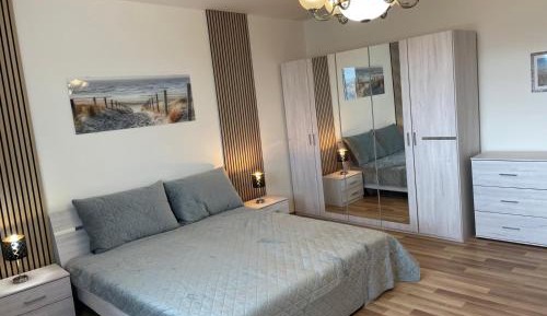 Two-Bedroom Deluxe Apartment with Garden View