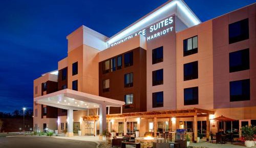 King Room with Sofa Bed - Hearing Accessible