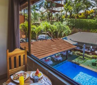 Triple Room with Pool View