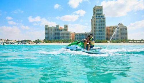 Apartment with Lake View