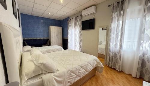 Triple Room with Private Bathroom