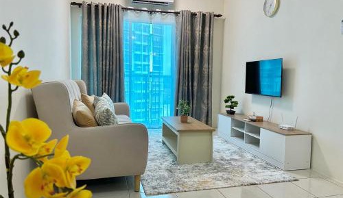 Three-Bedroom Apartment with Balcony