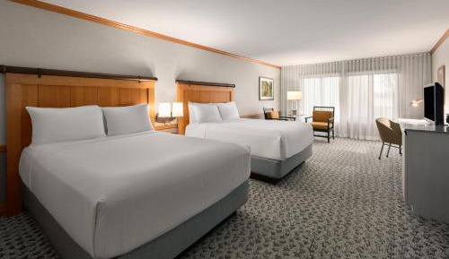Queen Room with Two Queen Beds - Non-Smoking
