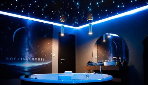 King Suite with Spa Bath