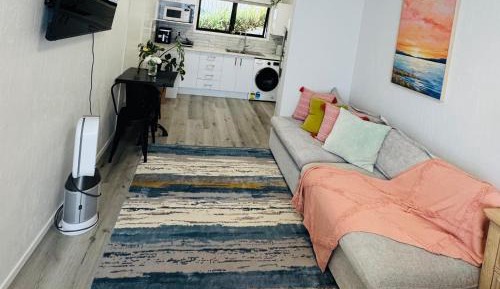 Deluxe Queen Studio 