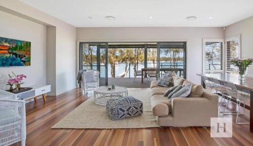 Five-Bedroom Holiday Home