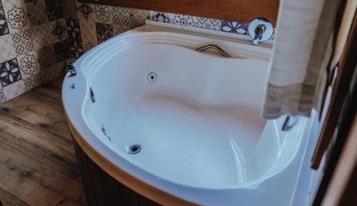 Deluxe Double Room with Bath