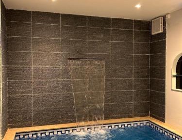 Three-Bedroom Apartment with Balcony