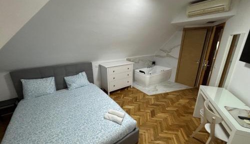 Triple Room with Garden View