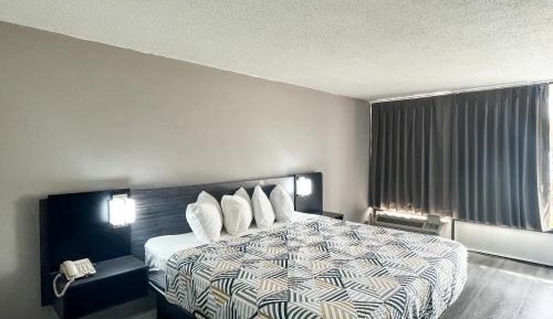 Deluxe Queen Room - Smoking