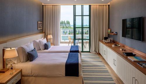 Twin Room with Pool View