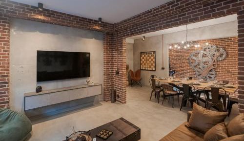 Three-Bedroom Premium Apartment with Balcony
