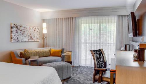 King Room with Sofa Bed