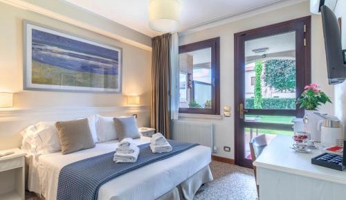 Standard Double or Twin Room with Garden View