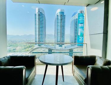 Two-Bedroom Deluxe Apartment with Balcony