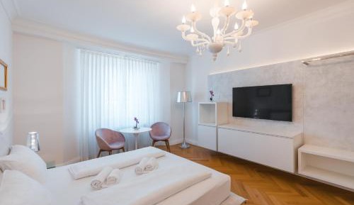 Three-Bedroom Premium Apartment with Balcony