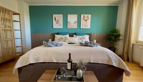 Three-Bedroom Apartment with Balcony