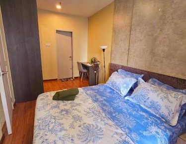 Two-Bedroom Apartment with City View