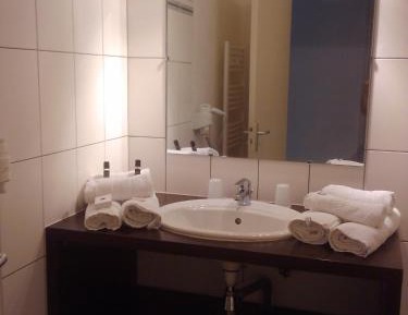 Mobility Impaired Room