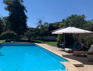 Queen Room with Garden View