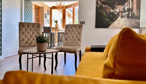 Apartment with Garden View