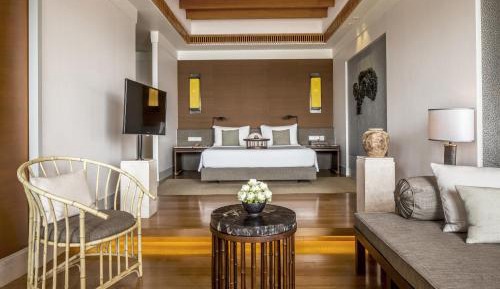 Sea View Suite
