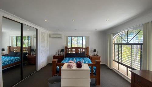 King Room with Mountain View