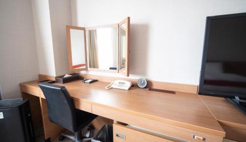 Deluxe Double Room with Castle View (8th-10th Floor) - Non-Smoking