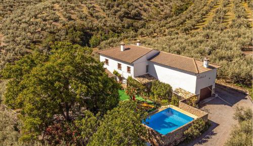 Five-Bedroom Holiday Home