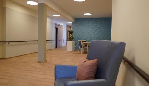 Single Room with Private Bathroom