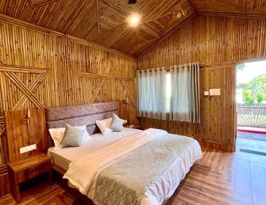Double Room with Mountain View