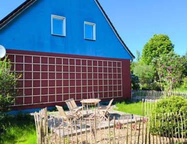 Apartment with Garden View