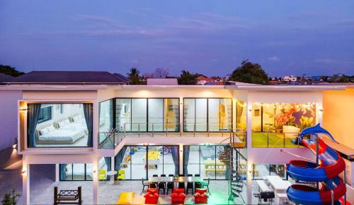Villa with Private Pool