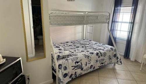 Triple Room with Private Bathroom