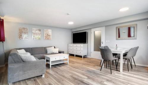 Three-Bedroom Superior Apartment