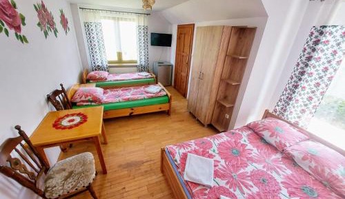 Quadruple Room with Private Bathroom