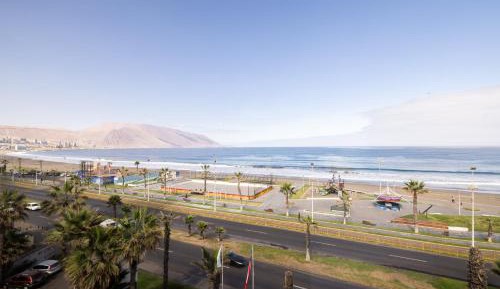 Queen Room with Two Queen Beds and Ocean View - Non-Smoking