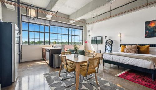 Superior Studio