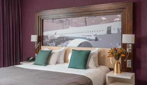 Premium Queen Room with sofa bed