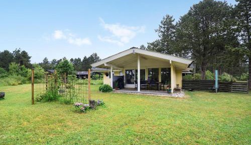 Four-Bedroom Holiday Home