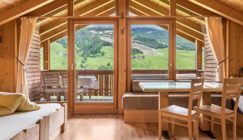 Superior One-Bedroom Apartment with Balcony