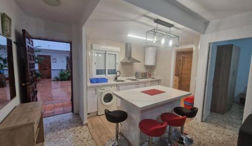 Deluxe One-Bedroom Apartment