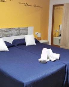 Quadruple Room with Private Bathroom