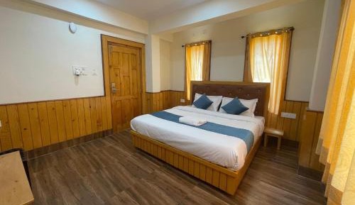 Double Room with Mountain View
