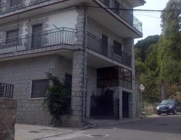 Three-Bedroom Townhouse