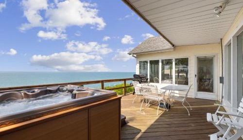 Three-Bedroom Vacation Home 