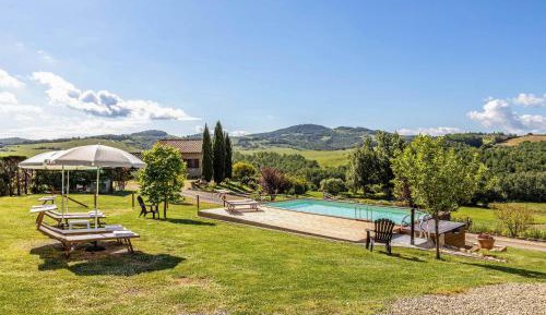 One-Bedroom Holiday Home