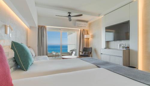 Standard Double or Twin Room with Sea View
