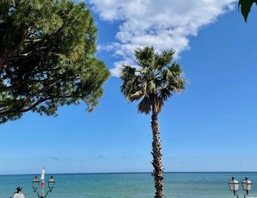 Double or Twin Room with Sea View